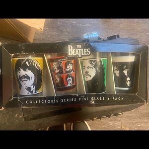 Beatles Pint Glasses Collection. 4 per box.